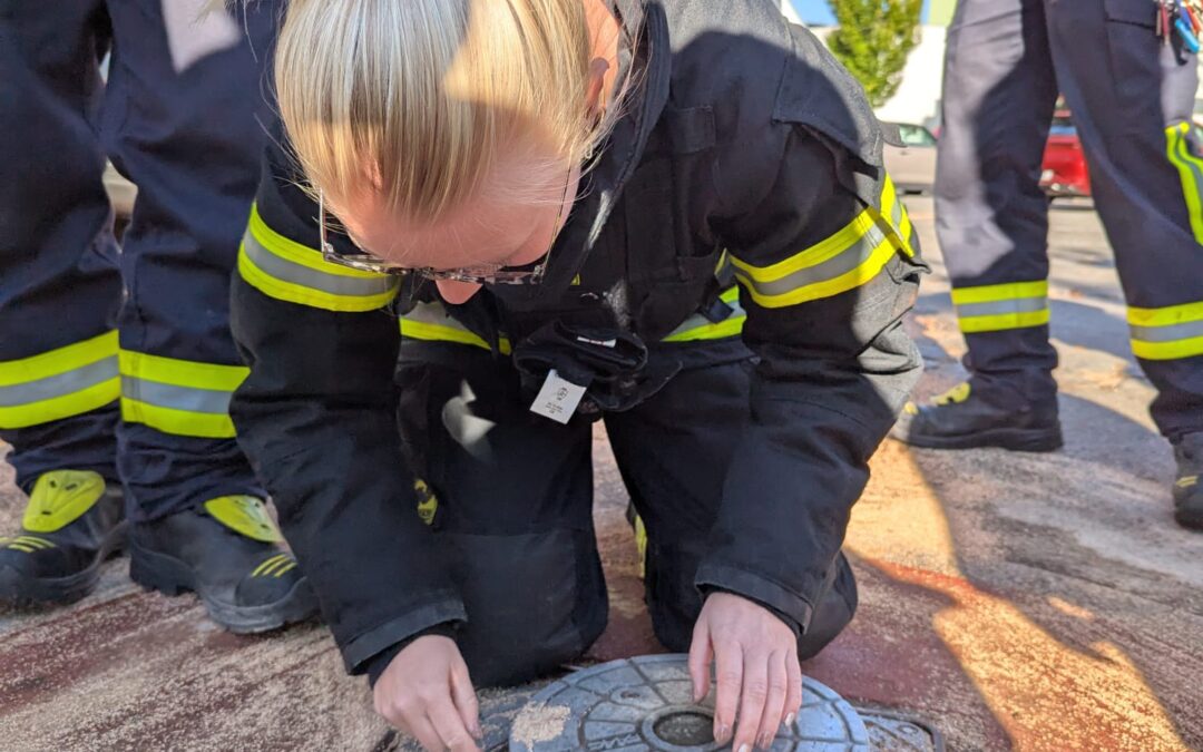 VU – PKW(s) gegen Poller